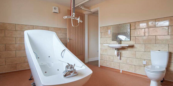 Photo of disability adapted wet room with hydrobath